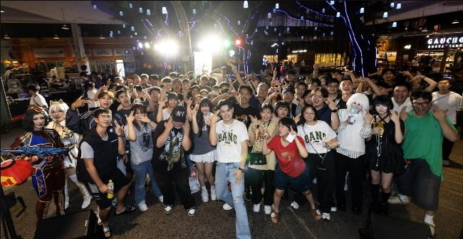 《Garena決勝時刻 Mobile》決勝集結，一起搞鬼！「決勝之夜」登陸圓山 MAJI　聖結石〈bang什麼鬼〉壓軸開唱