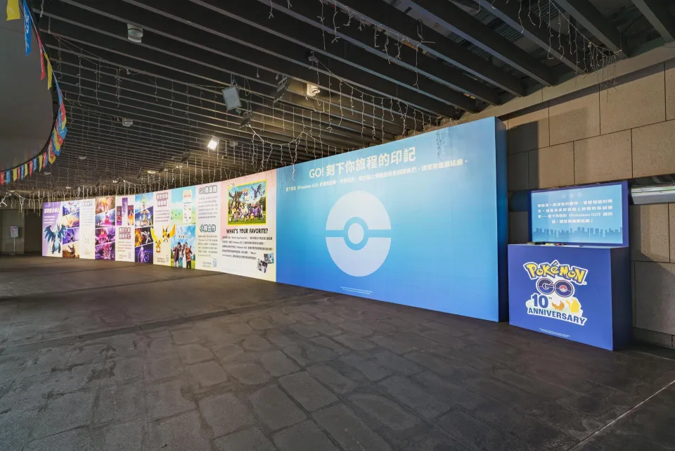 《Pokémon GO》十週年特展大安森林公園站今揭幕! 與「皮卡丘」及「伊布」一同回顧十年精采冒險足跡! image5
